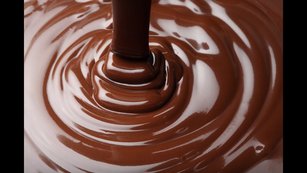 deliciosa cobertura de chocolate cremosa
